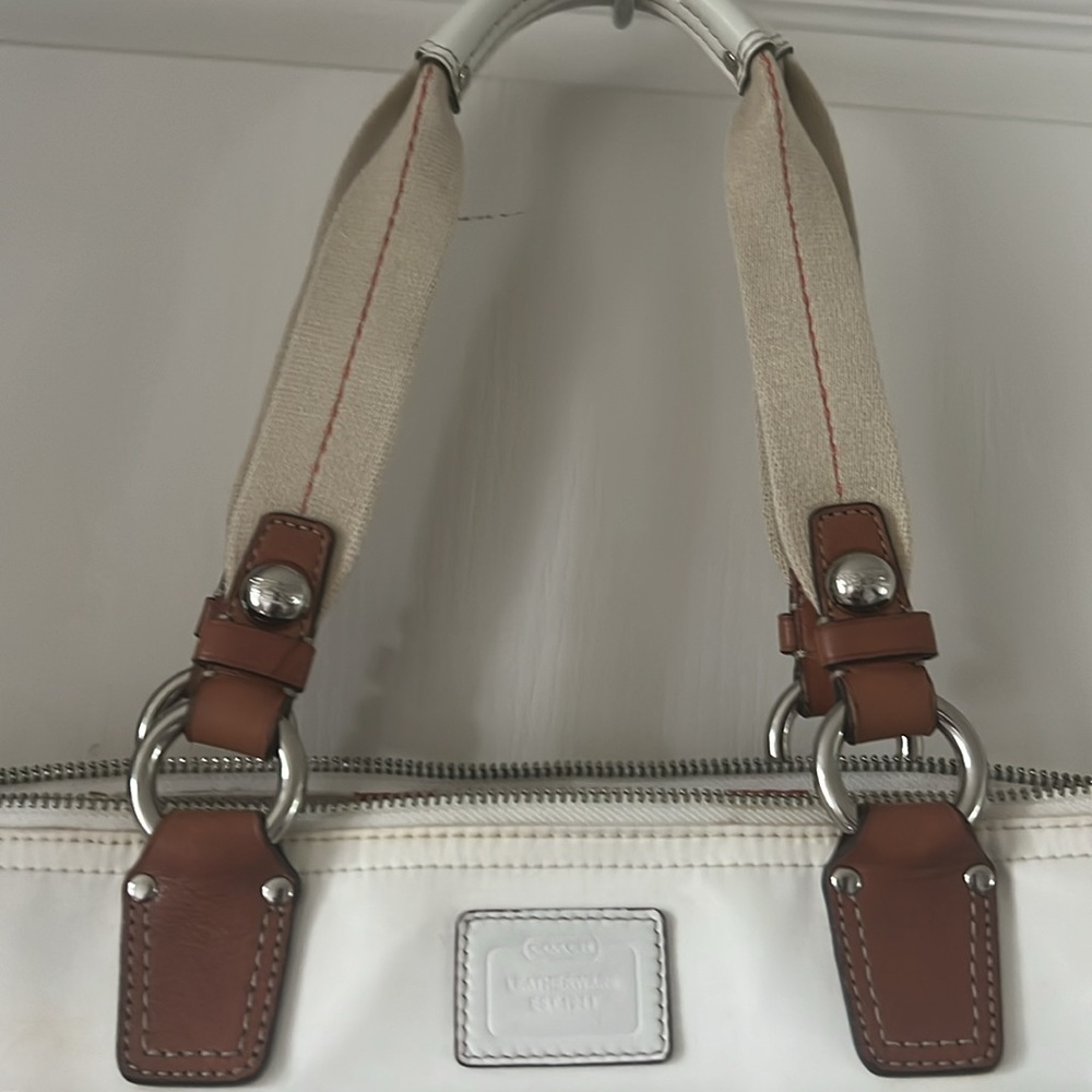 Coach White Satin Leather Details Shoulder Bag Tote Handbag Women’s - Picture 2 of 9